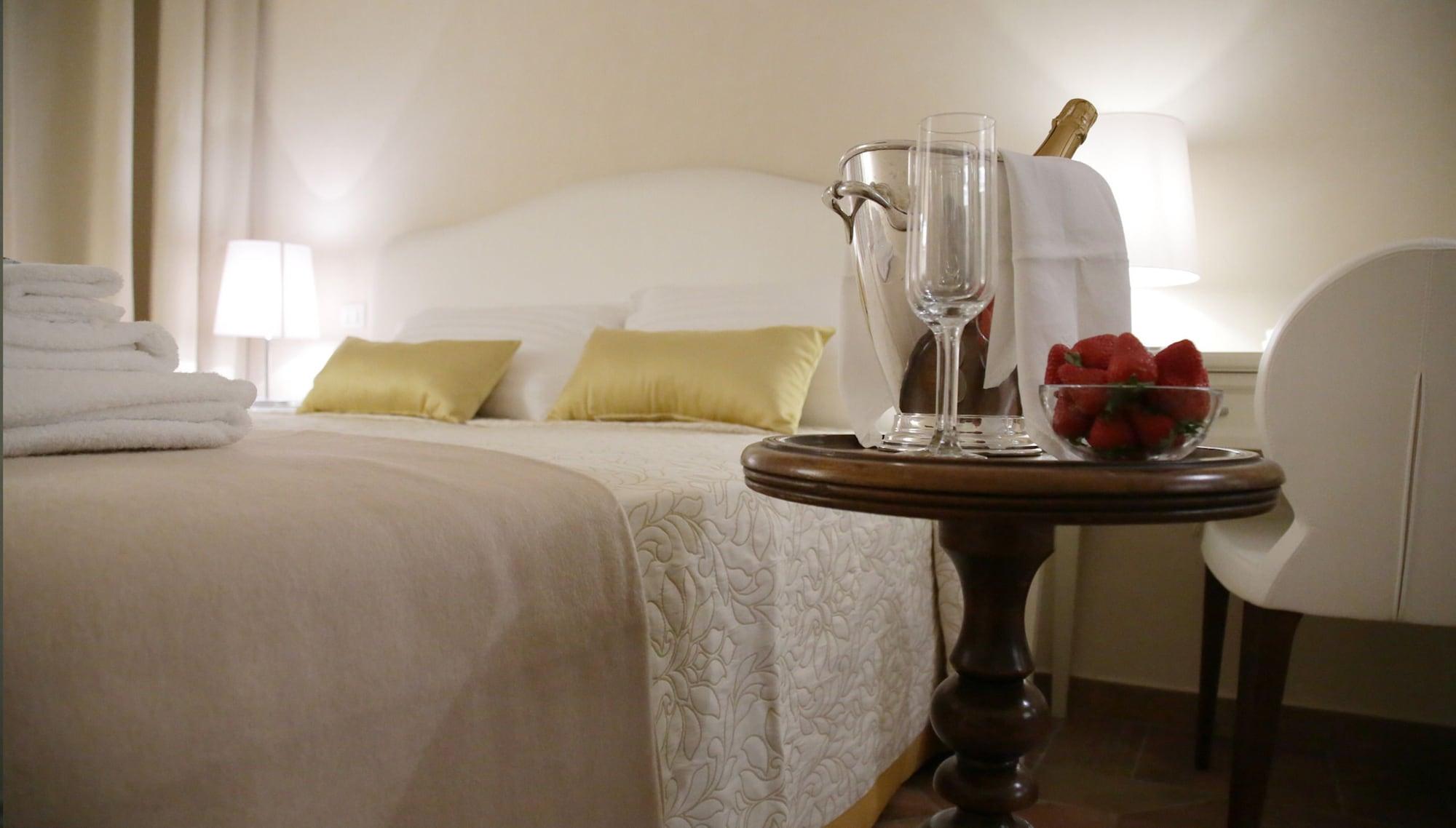 Hotel Renaissance Флоренция Экстерьер фото