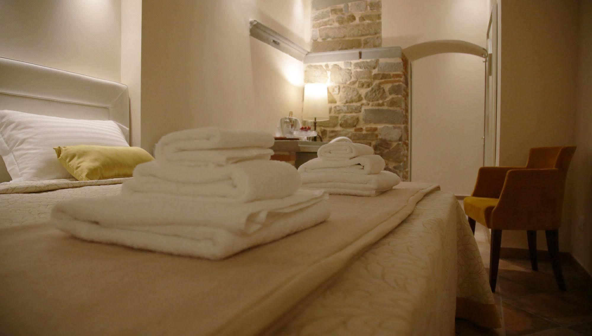 Hotel Renaissance Флоренция Экстерьер фото