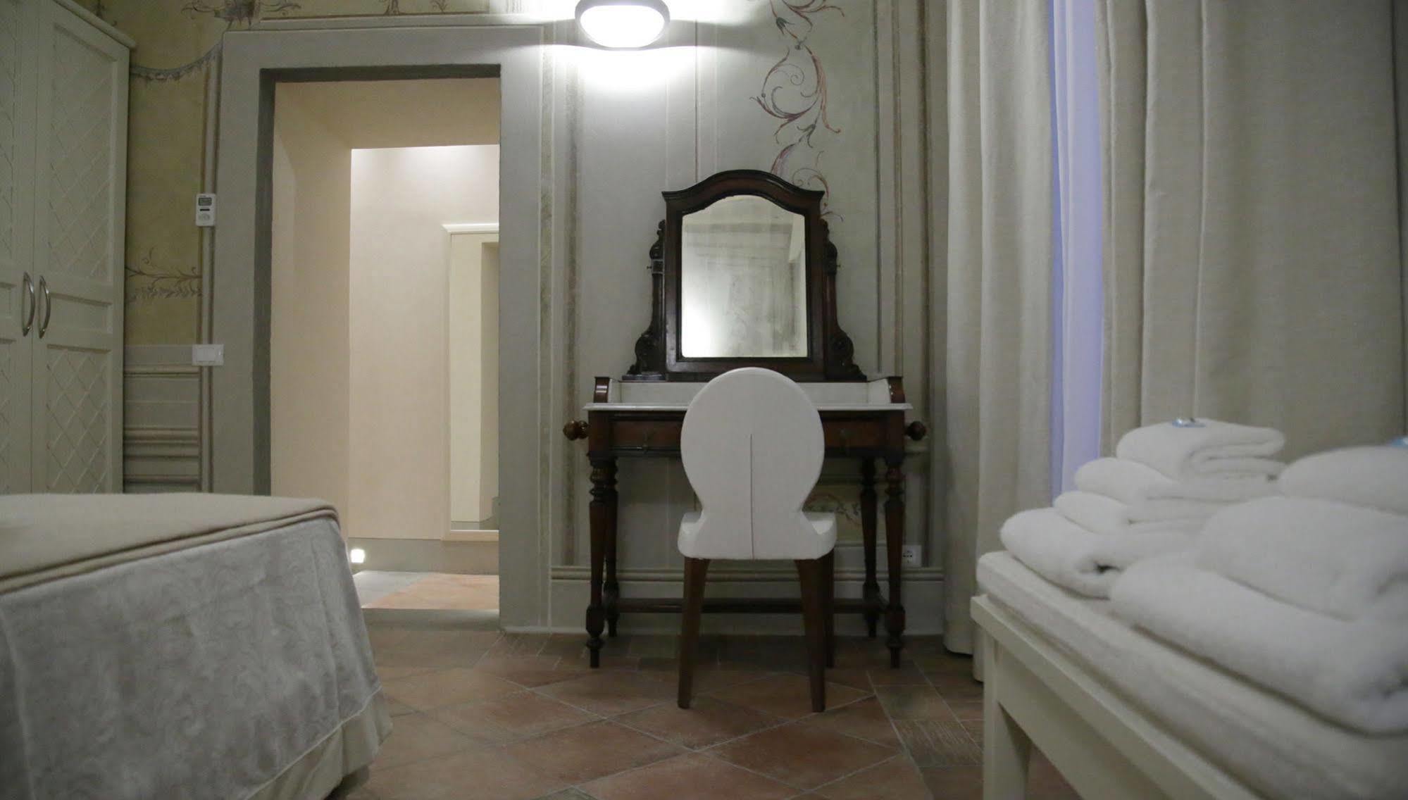 Hotel Renaissance Флоренция Экстерьер фото